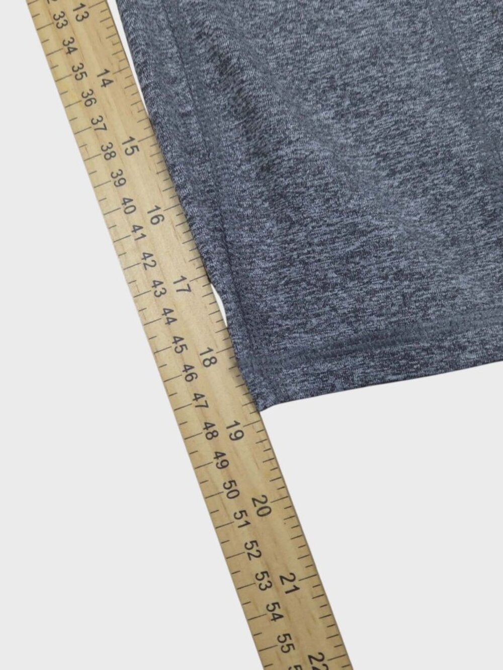 Avia Womens Gray Cropped Leggings Small Capri Yoga Pants Activewear Mid Rise - Picture 6 of 7